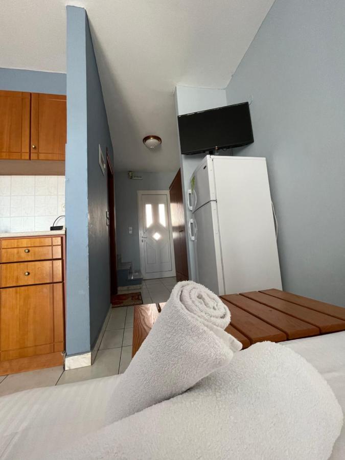 Artemis Hotel Apartments Keramotí Esterno foto