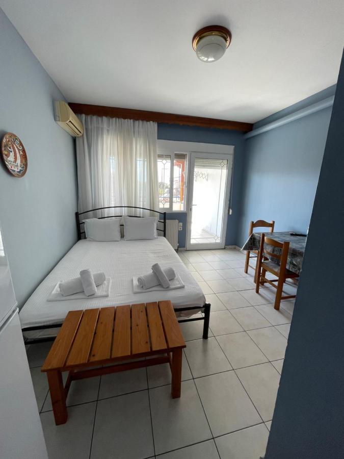 Artemis Hotel Apartments Keramotí Esterno foto